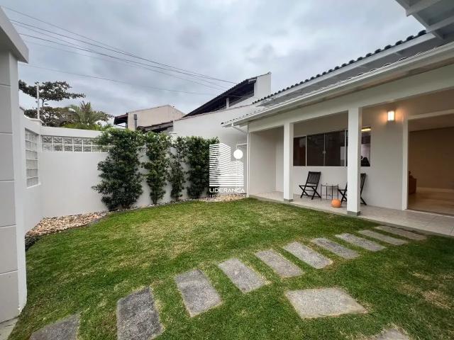 Casa / Sobrado em Condomínio para Venda em Florianópolis/SC Parque São Jorge 3 Quartos