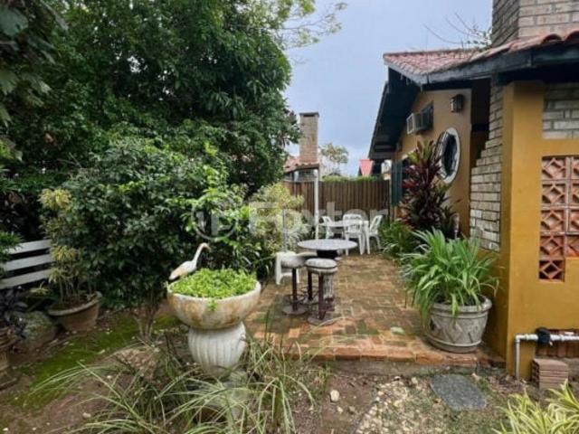 Casa / Sobrado em Condomínio para Venda em Florianópolis/SC Ponta das Canas 1 Quartos