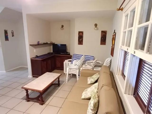 Casa / Sobrado em Condomínio para Venda em Florianópolis/SC Ponta das Canas 4 Quartos