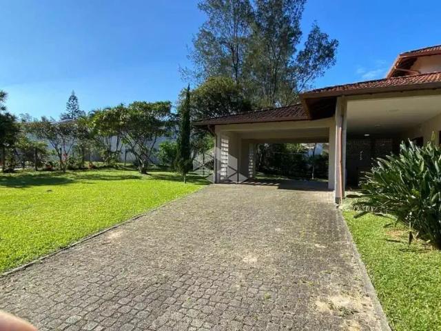 Casa / Sobrado em Condomínio para Venda em Florianópolis/SC Ponta das Canas 4 Quartos