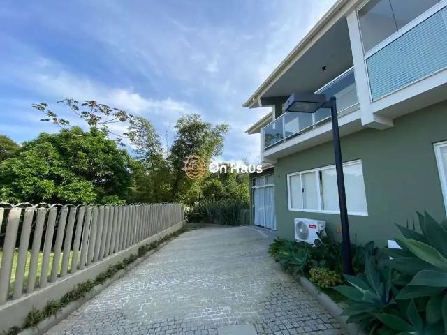 Casa / Sobrado em Condomínio para Venda em Florianópolis/SC Praia Mole 3 Quartos
