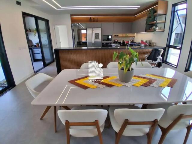 Casa / Sobrado em Condomínio para Venda em Florianópolis/SC Ratones 4 Quartos