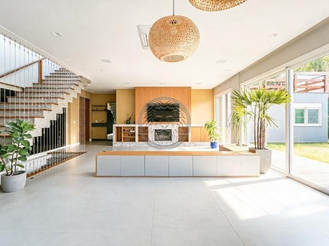 Casa / Sobrado em Condomínio para Venda em Florianópolis/SC Rio Tavares 4 Quartos