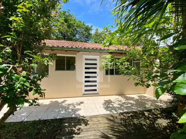 Casa / Sobrado em Condomínio para Venda em Florianópolis/SC Rio Tavares 4 Quartos