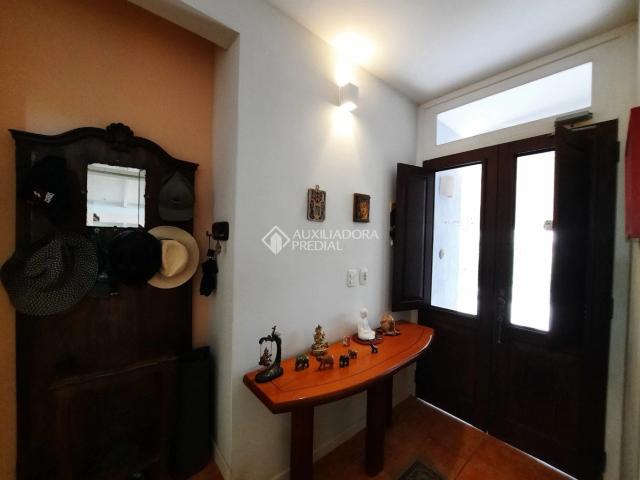 Casa / Sobrado em Condomínio para Venda em Florianópolis/SC Rio Tavares 4 Quartos