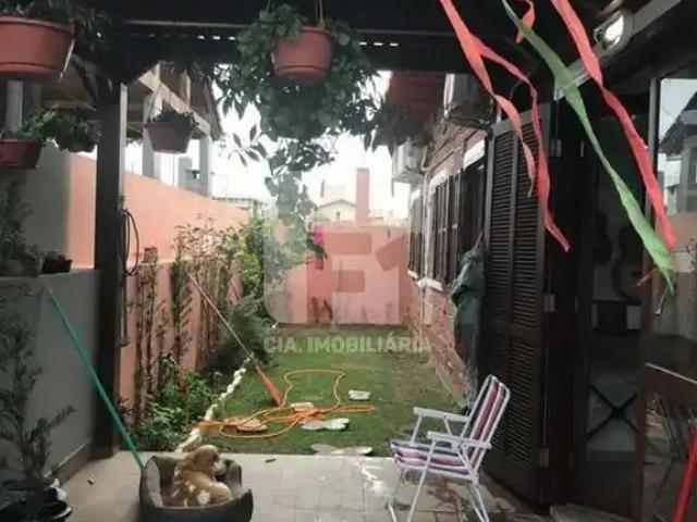 Casa / Sobrado em Condomínio para Venda em Florianópolis/SC Rio Tavares 3 Quartos