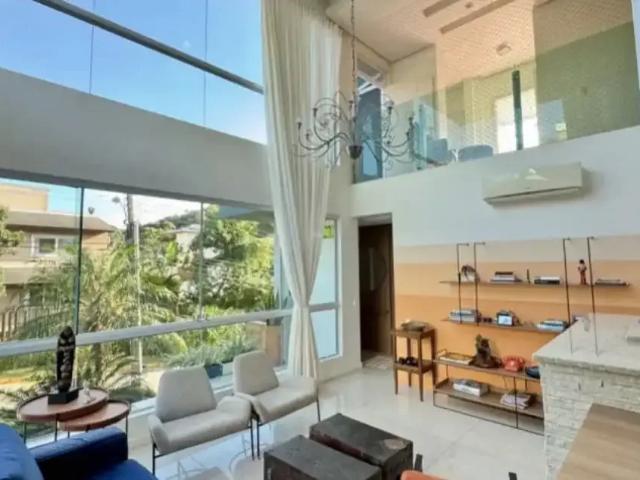 Casa / Sobrado em Condomínio para Venda em Florianópolis/SC Rio Tavares 3 Quartos
