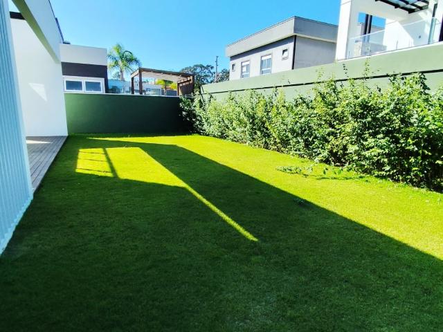 Casa / Sobrado em Condomínio para Venda em Florianópolis/SC São João do Rio Vermelho 4 Quartos