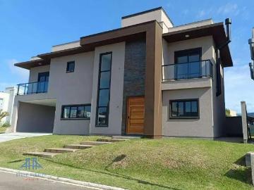 Balneário Piçarras - Varanda, Garagem, Lareira