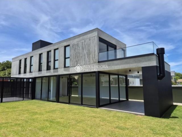Casa / Sobrado em Condomínio para Venda em Florianópolis/SC São João do Rio Vermelho 4 Quartos
