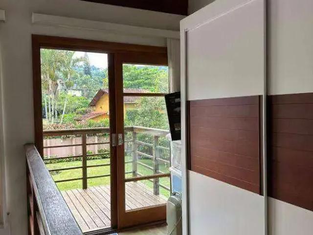 Casa / Sobrado em Condomínio para Venda em Florianópolis/SC Sambaqui 4 Quartos