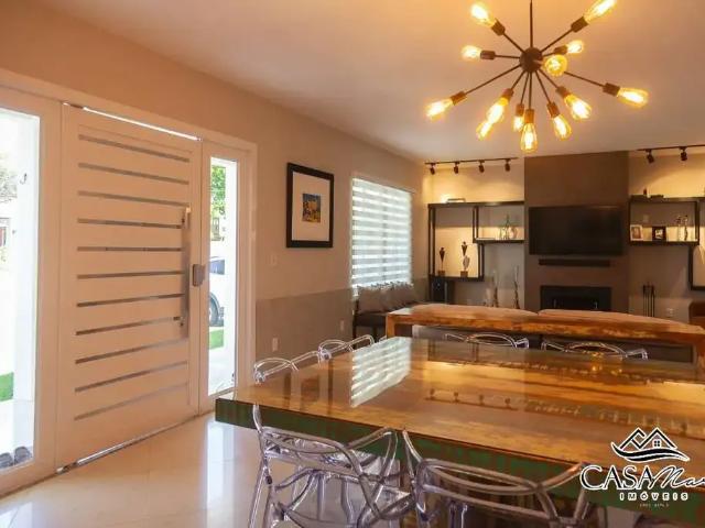 Casa / Sobrado em Condomínio para Venda em Florianópolis/SC Sambaqui 5 Quartos