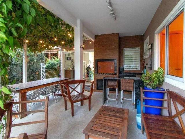 Casa / Sobrado em Condomínio para Venda em Florianópolis/SC Sambaqui 5 Quartos