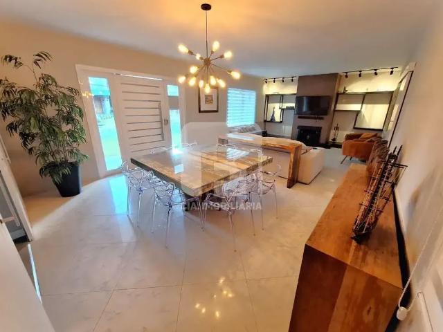 Casa / Sobrado em Condomínio para Venda em Florianópolis/SC Sambaqui 5 Quartos