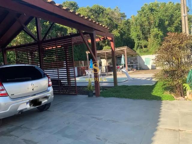 Casa / Sobrado em Condomínio para Venda em Florianópolis/SC Sambaqui 2 Quartos