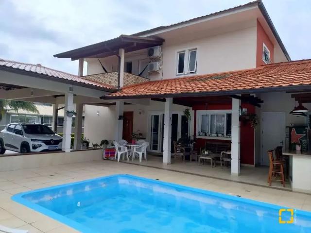 Casa / Sobrado em Condomínio para Venda em Florianópolis/SC Sambaqui 4 Quartos