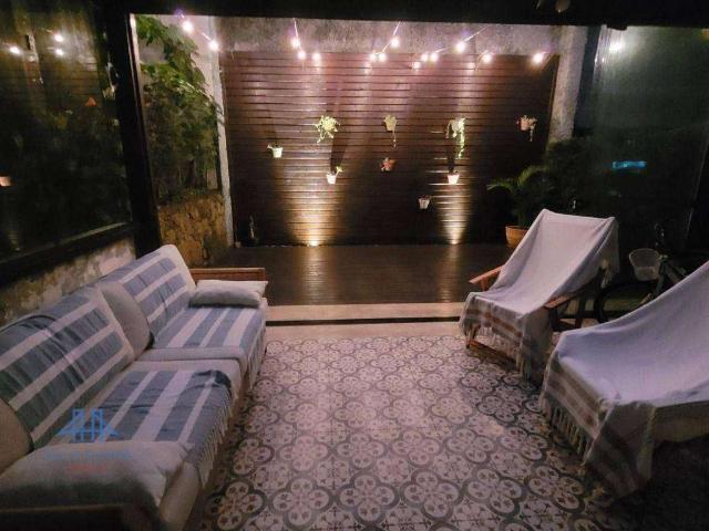Casa / Sobrado em Condomínio para Venda em Florianópolis/SC Sambaqui 3 Quartos