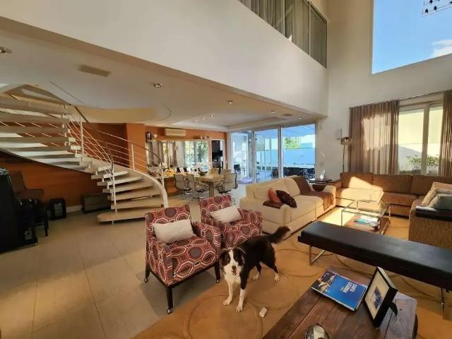 Casa / Sobrado em Condomínio para Venda em Florianópolis/SC Santo Antônio de Lisboa 4 Quartos