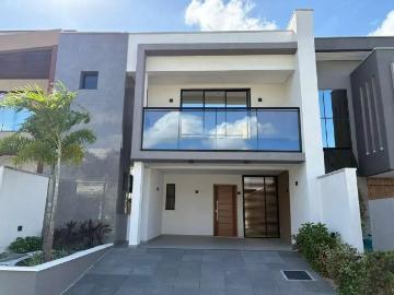 Casa / Sobrado em Condomínio para Venda em Fortaleza/CE Maraponga 4 Quartos