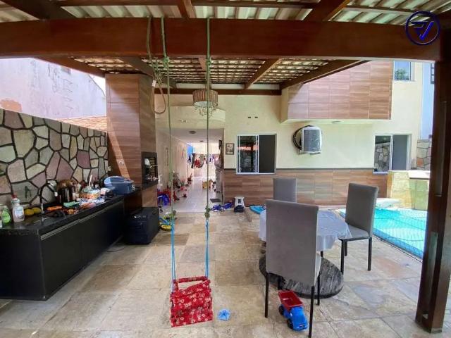 Casa / Sobrado em Condomínio para Venda em Fortaleza/CE Maraponga 5 Quartos
