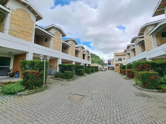 Casa / Sobrado em Condomínio para Venda em Fortaleza/CE Mondubim 3 Quartos