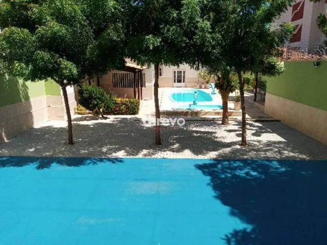 Casa / Sobrado em Condomínio para Venda em Fortaleza/CE Montese 4 Quartos