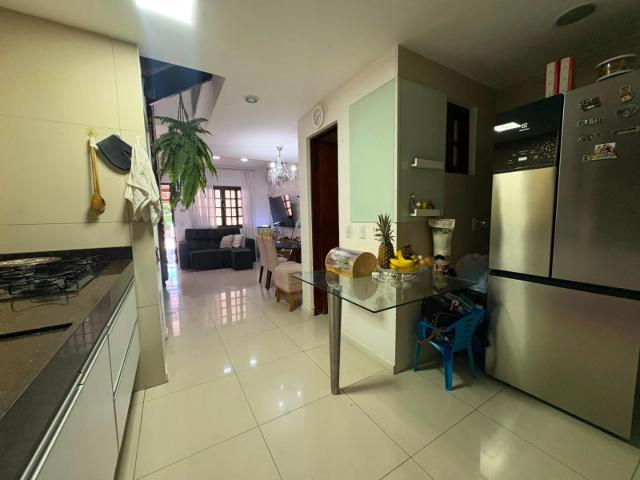 Casa / Sobrado em Condomínio para Venda em Fortaleza/CE Cambeba 3 Quartos