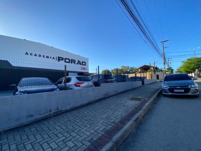Casa / Sobrado em Condomínio para Venda em Fortaleza/CE Cambeba 5 Quartos