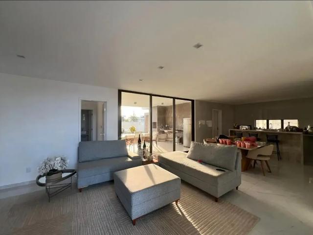 Casa / Sobrado em Condomínio para Venda em Fortaleza/CE Eusébio 4 Quartos