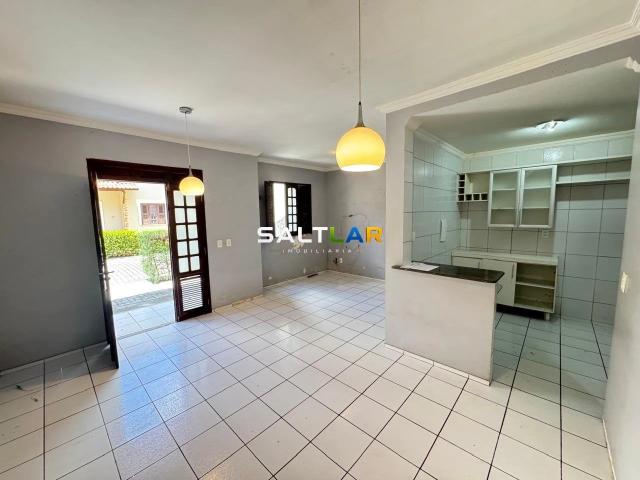 Casa / Sobrado em Condomínio para Venda em Fortaleza/CE Passaré 3 Quartos