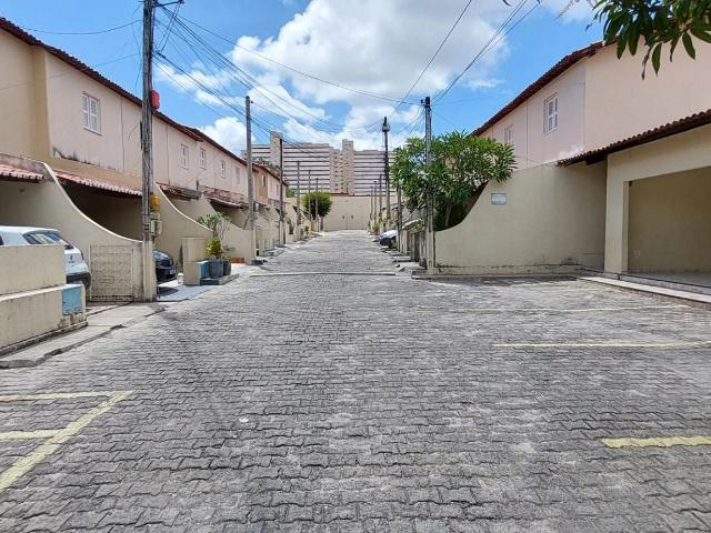 Casa / Sobrado em Condomínio para Venda em Fortaleza/CE Passaré 2 Quartos