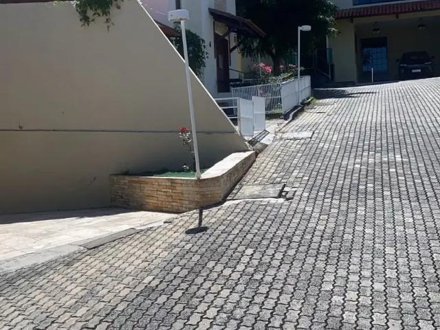 Casa / Sobrado em Condomínio para Venda em Fortaleza/CE Vicente Pinzon 3 Quartos