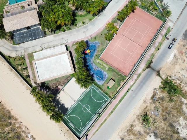 Casa / Sobrado em Condomínio para Venda em Fortim/CE Maceió 5 Quartos