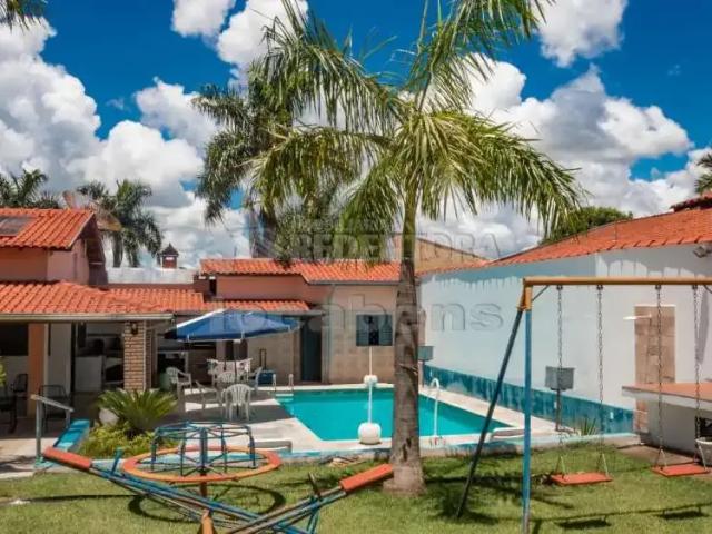 Casa / Sobrado em Condomínio para Venda em Fronteira/MG Condomínio Lago e Sol 5 Quartos