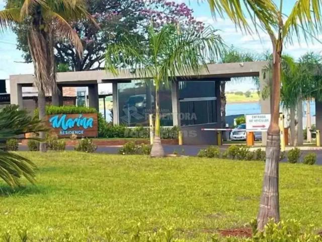 Casa / Sobrado em Condomínio para Venda em Fronteira/MG Zona Rural 4 Quartos