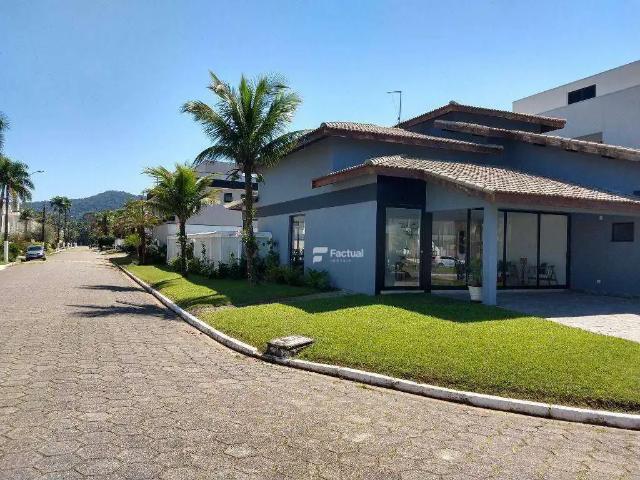 Casa / Sobrado em Condomínio para Venda em Guarujá/SP Jardim Acapulco 5 Quartos
