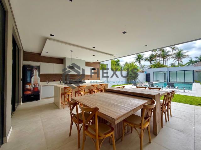 Casa / Sobrado em Condomínio para Venda em Guarujá/SP Jardim Acapulco 5 Quartos