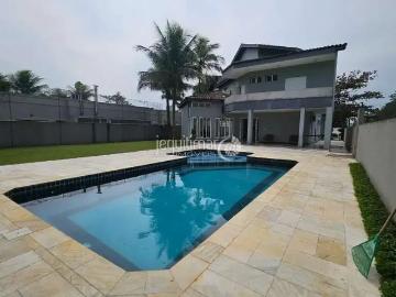Casa / Sobrado em Condomínio para Venda em Guarujá/SP Jardim Acapulco 5 Quartos