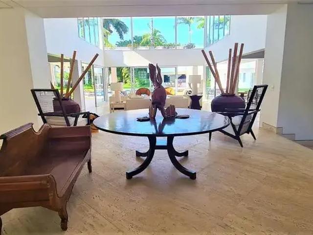 Casa / Sobrado em Condomínio para Venda em Guarujá/SP Jardim Acapulco 6 Quartos