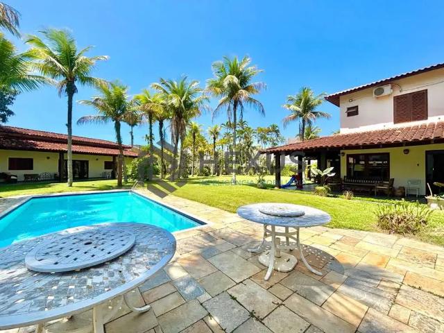 Casa / Sobrado em Condomínio para Venda em Guarujá/SP Jardim Acapulco 6 Quartos
