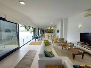 Casa / Sobrado em Condomínio para Venda em Guarujá/SP Península 3 Quartos