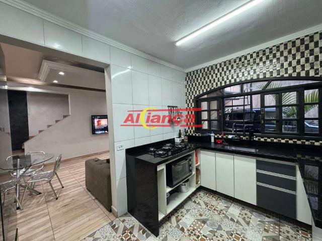 Casa / Sobrado em Condomínio para Venda em Guarulhos/SP Cidade Tupinambá 4 Quartos