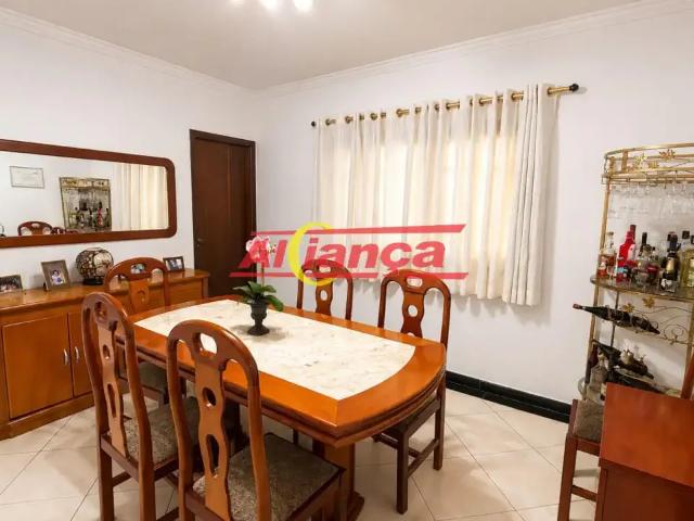Casa / Sobrado em Condomínio para Venda em Guarulhos/SP Jardim Vila Galvão 3 Quartos