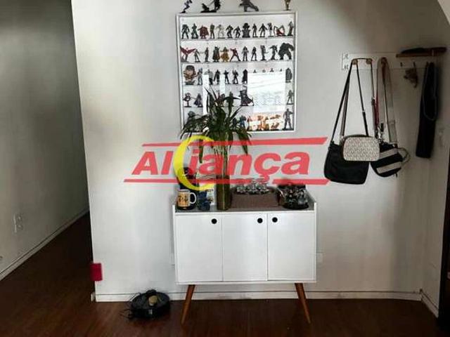Casa / Sobrado em Condomínio para Venda em Guarulhos/SP Jardim Santa Mena 3 Quartos