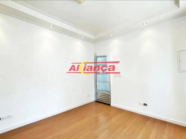 Casa / Sobrado em Condomínio para Venda em Guarulhos/SP Jardim Santa Mena 3 Quartos