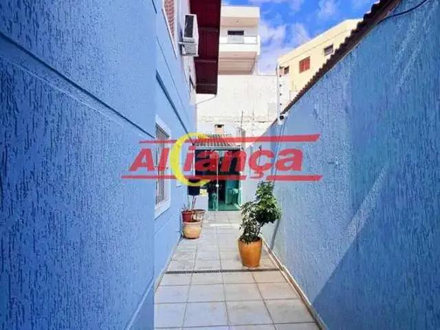 Casa / Sobrado em Condomínio para Venda em Guarulhos/SP Jardim Santa Mena 3 Quartos