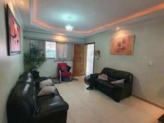 Casa / Sobrado em Condomínio para Venda em Guarulhos/SP Jardim Silvia 4 Quartos