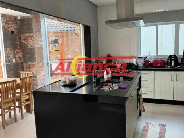 Casa / Sobrado em Condomínio para Venda em Guarulhos/SP Parque Continental II 4 Quartos