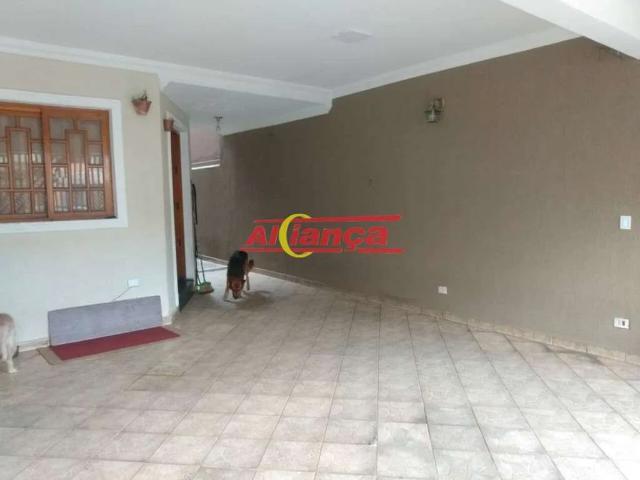 Casa / Sobrado em Condomínio para Venda em Guarulhos/SP Residencial Cerconi 3 Quartos
