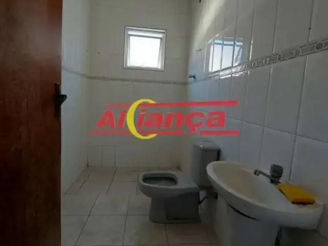 Casa / Sobrado em Condomínio para Venda em Guarulhos/SP Vila Carmela I 4 Quartos